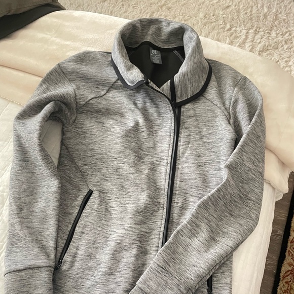Darling Jacket - Picture 1 of 5